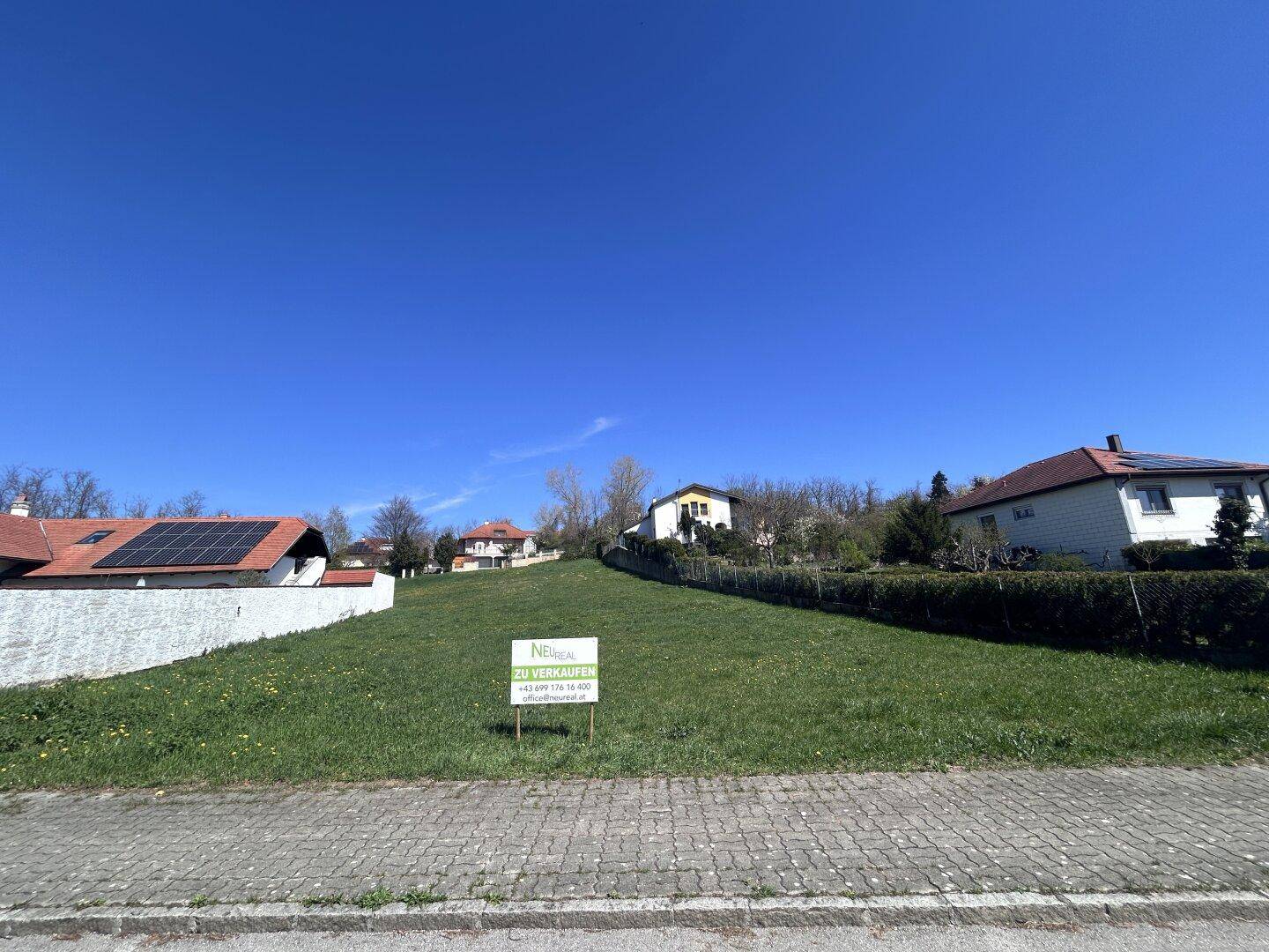 Sonniges Baugrundstück in begehrter Ruhelage – 738 m² Bauland in Neusiedl am See - Ansicht 2