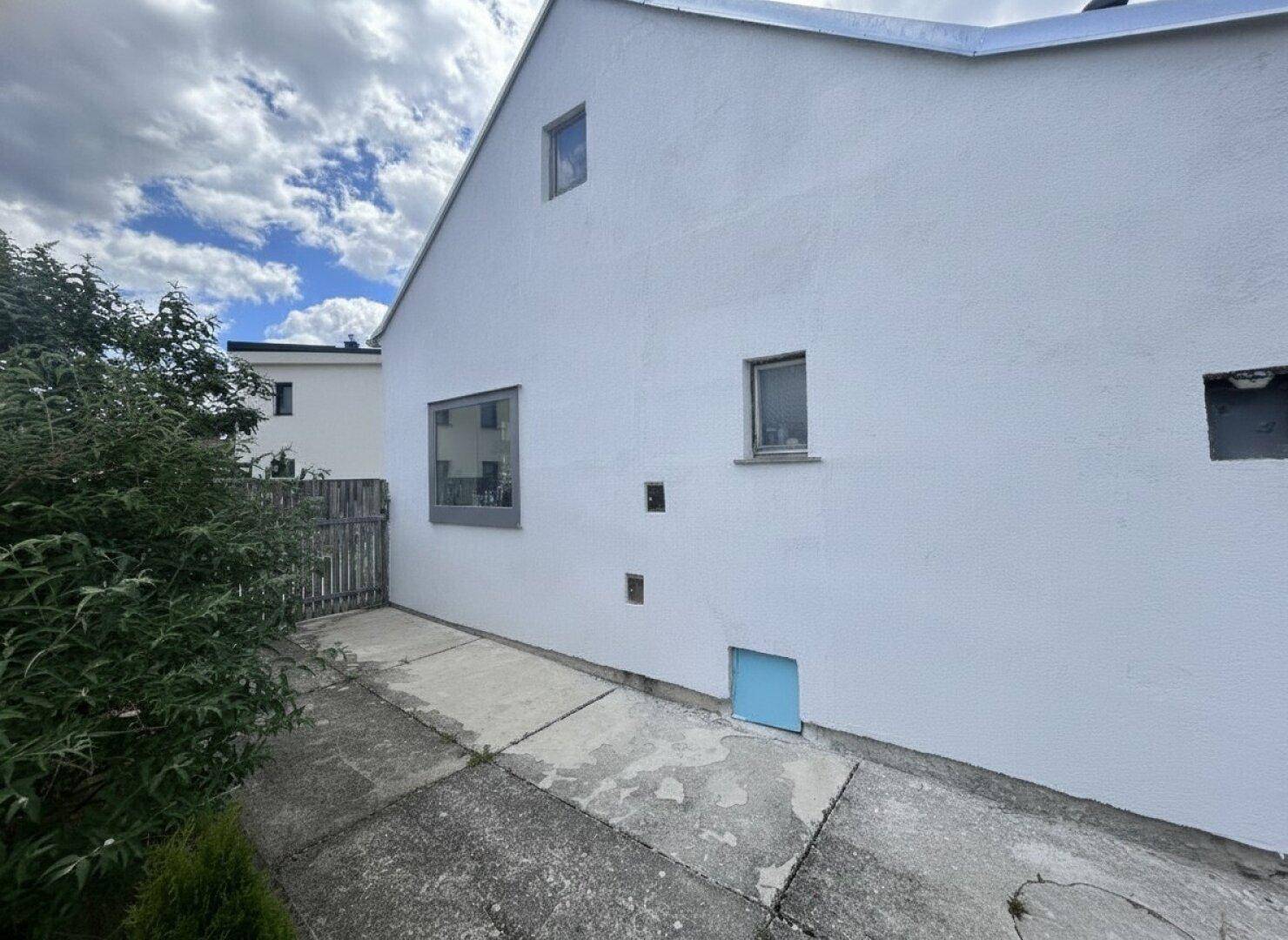 Teilsaniertes Jahrhundertwendehaus mit viel Potenzial im Herzen von Neunkirchen - Ansicht 4