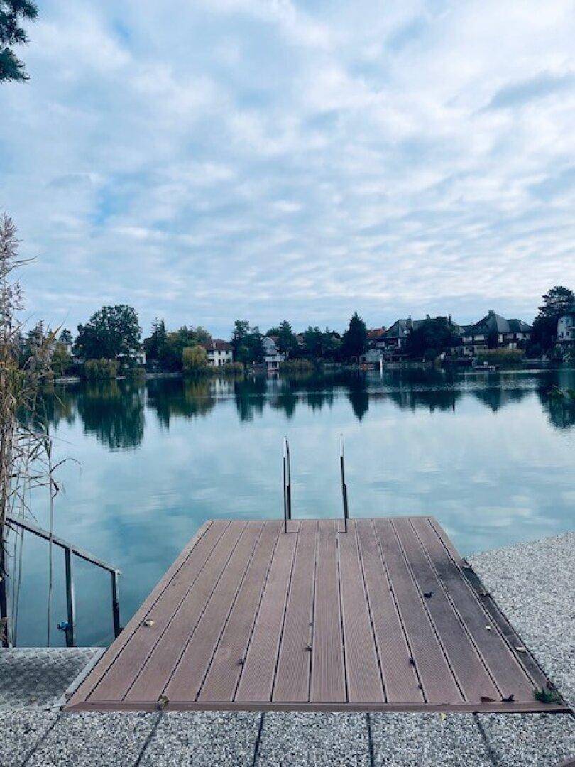 Exklusives bebaubares Seegrundstück mit Sommerhaus &amp; privatem Seezugang – nur 15 Minuten vor Wien - Ansicht 6