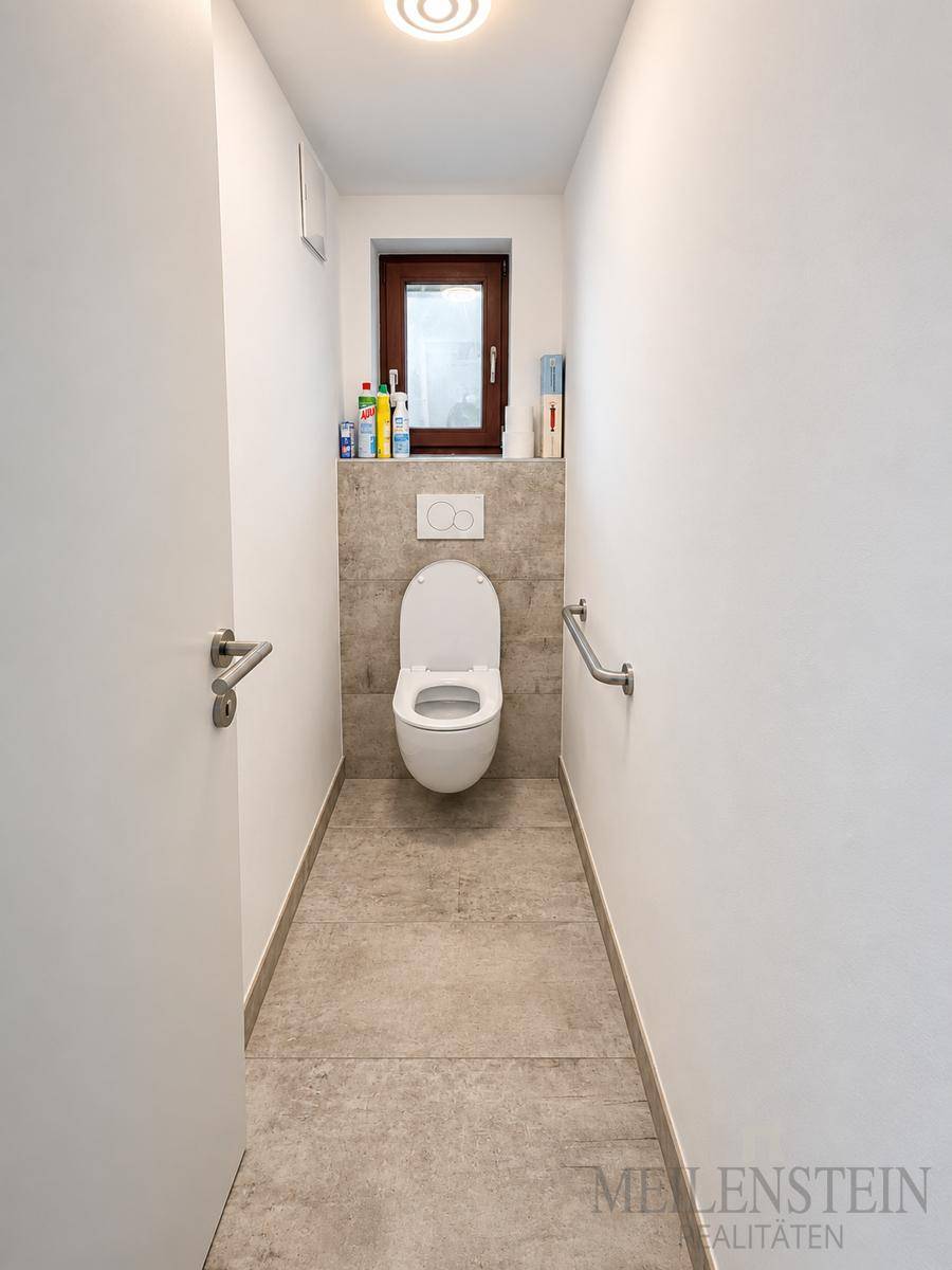 WC mit Fenster
