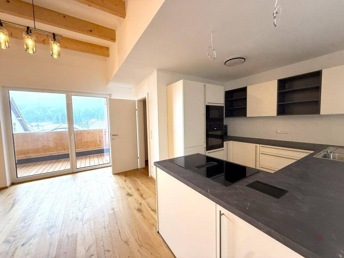 Traumhaftes Penthouse in komplett saniertem Altbau – pohled 2