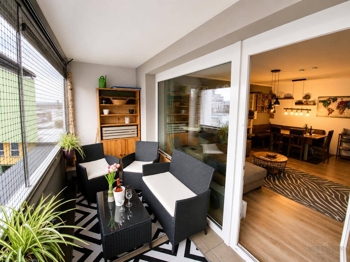 WOHNUNG