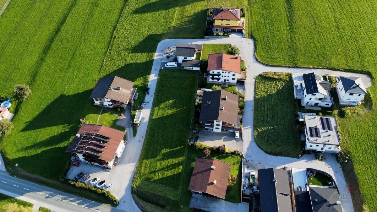 dji_fly_20240919_173930_172_1726760651029_photo_optimized