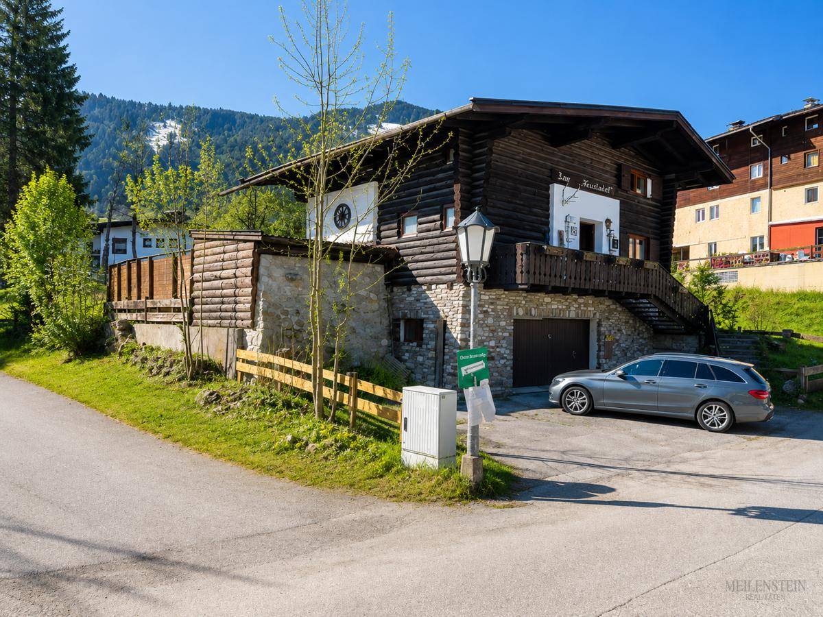 Sonniges Grundstück mit Altbestand - Touristische Widmung laut vorliegenden Angaben – pohled 5