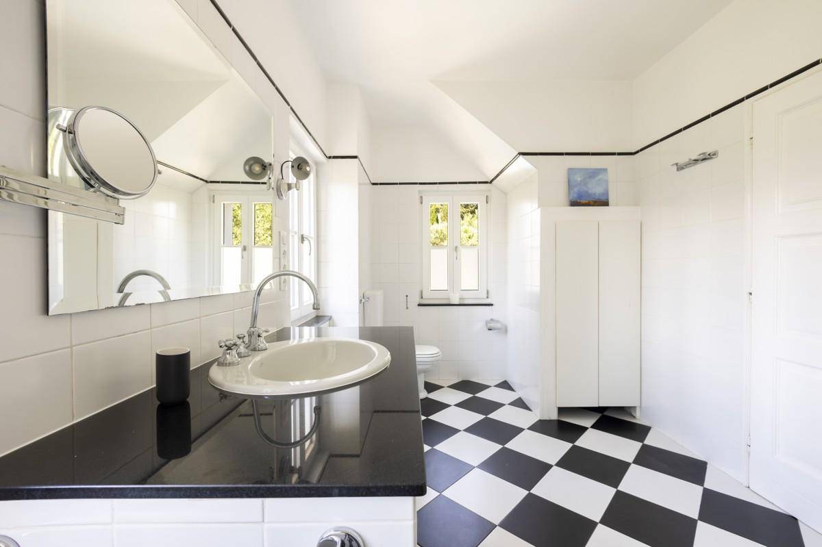 ZBathroom3