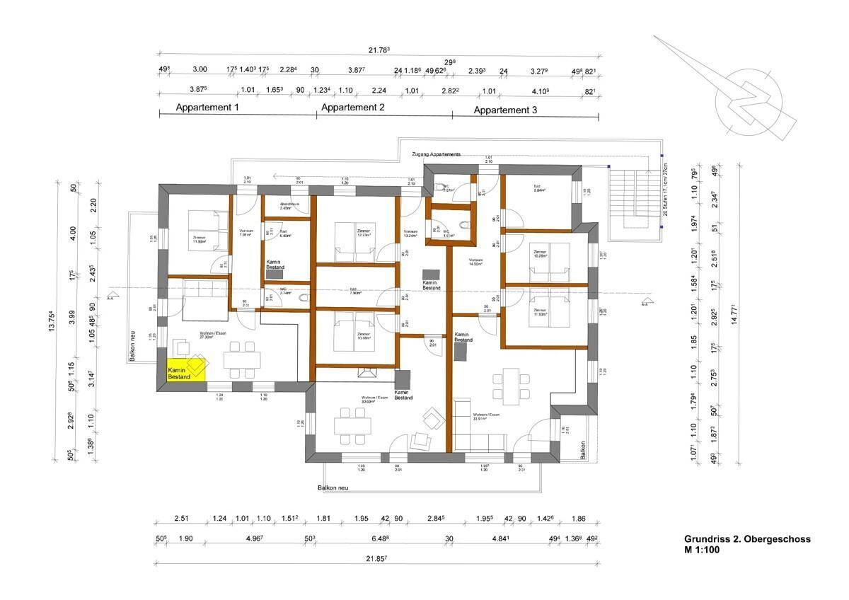 Grundriss des zweiten Obergeschosses mit drei Apartments, Balkonen und Einbauküchen.