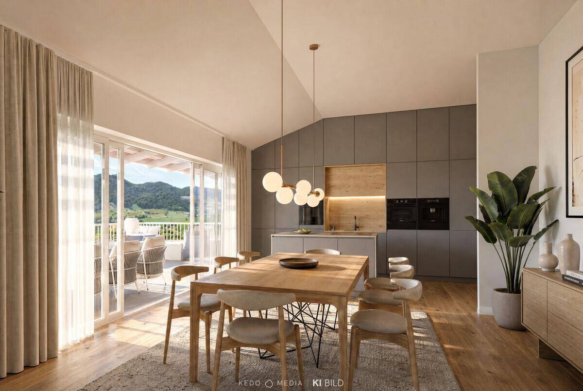 Heller offener Wohn-Essbereich mit moderner Küche, Holzboden und Zugang zur Terrasse.