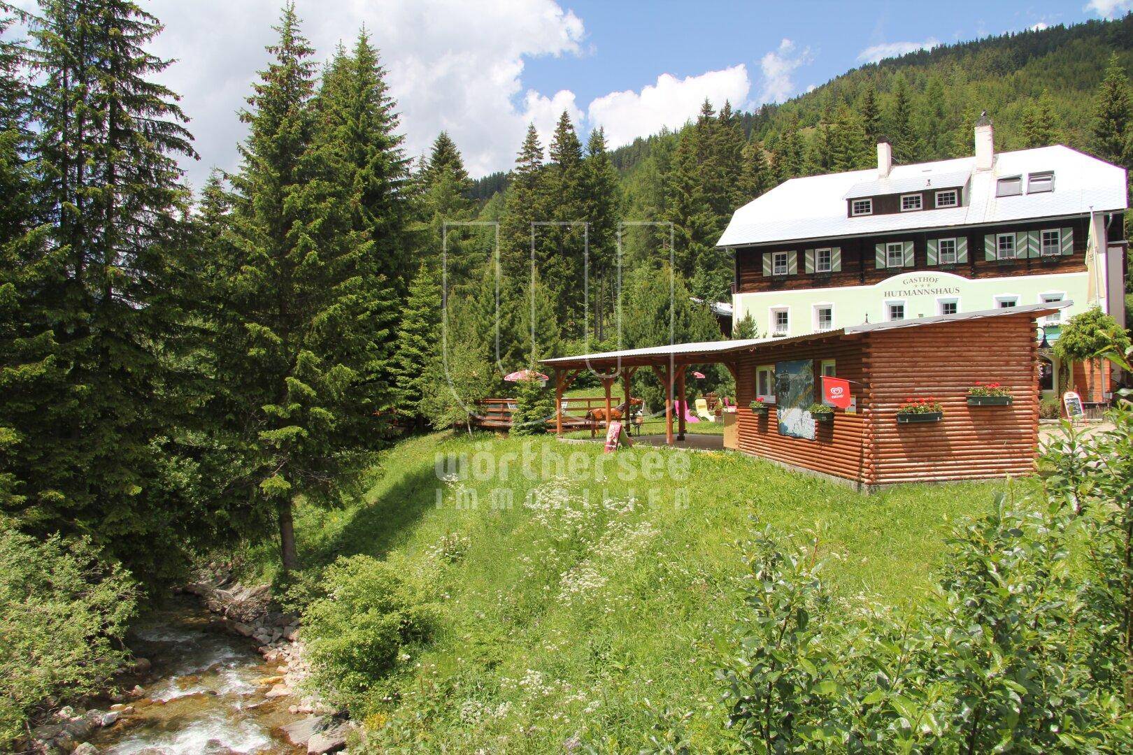 kleiner Bach am westlichen Grundstück