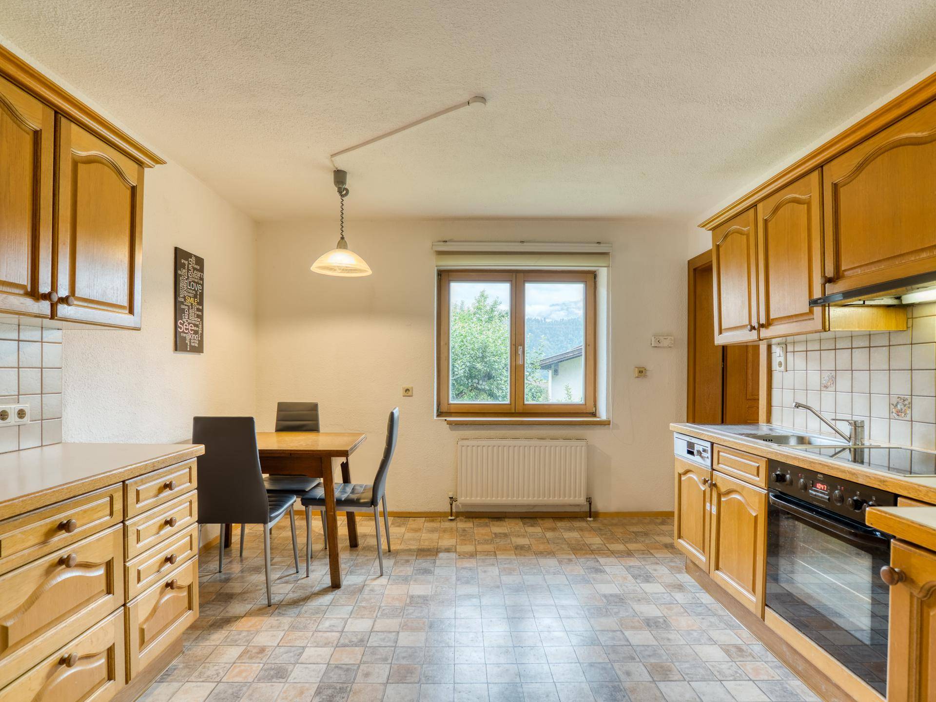 Wohnung Parterre Süd mit ca. 55 m², 3 Zimmer, großer Hausgang