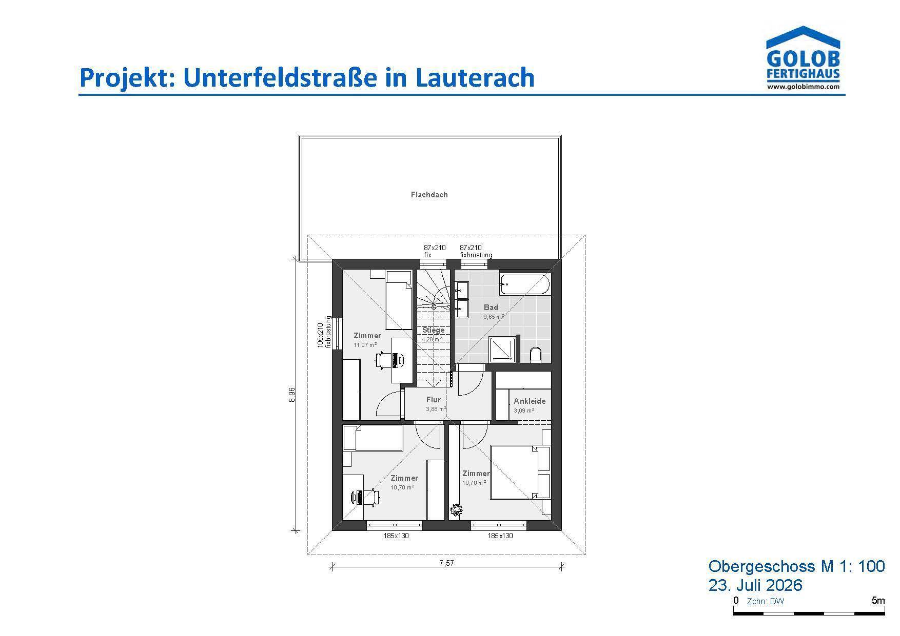 Grundriss des Obergeschosses mit Schlafzimmern, Bad und Ankleidezimmer.