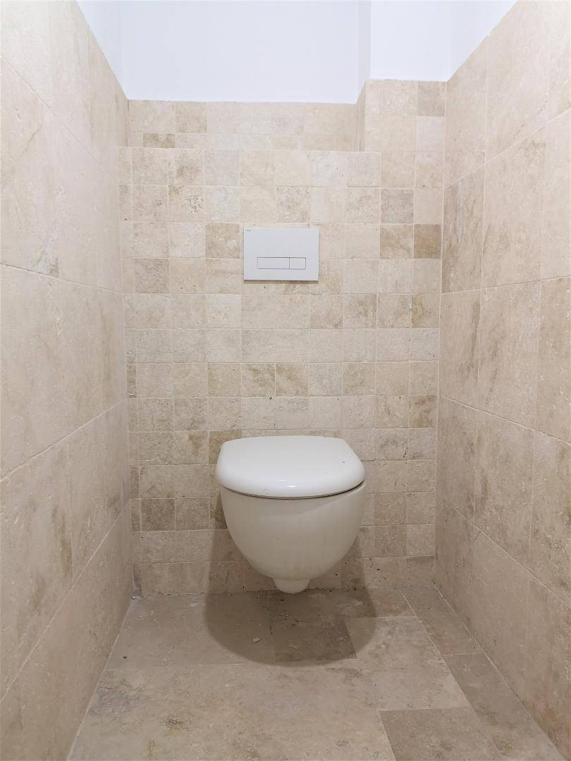 WC Top 2