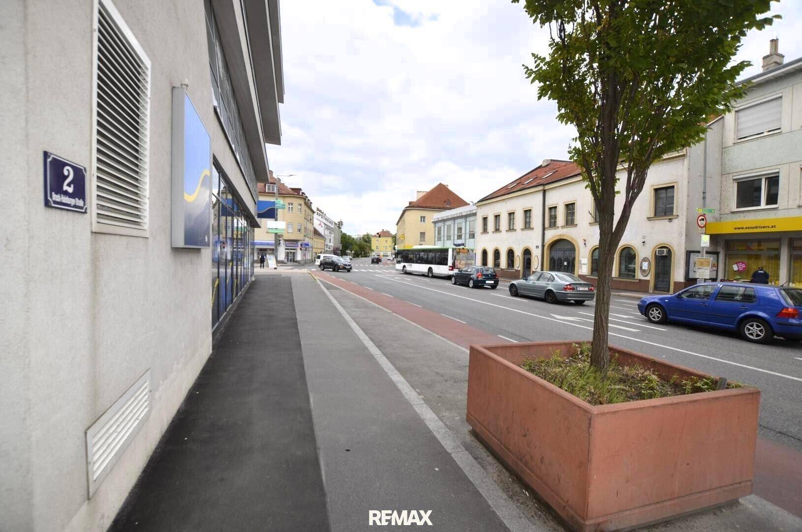 Straßenansicht