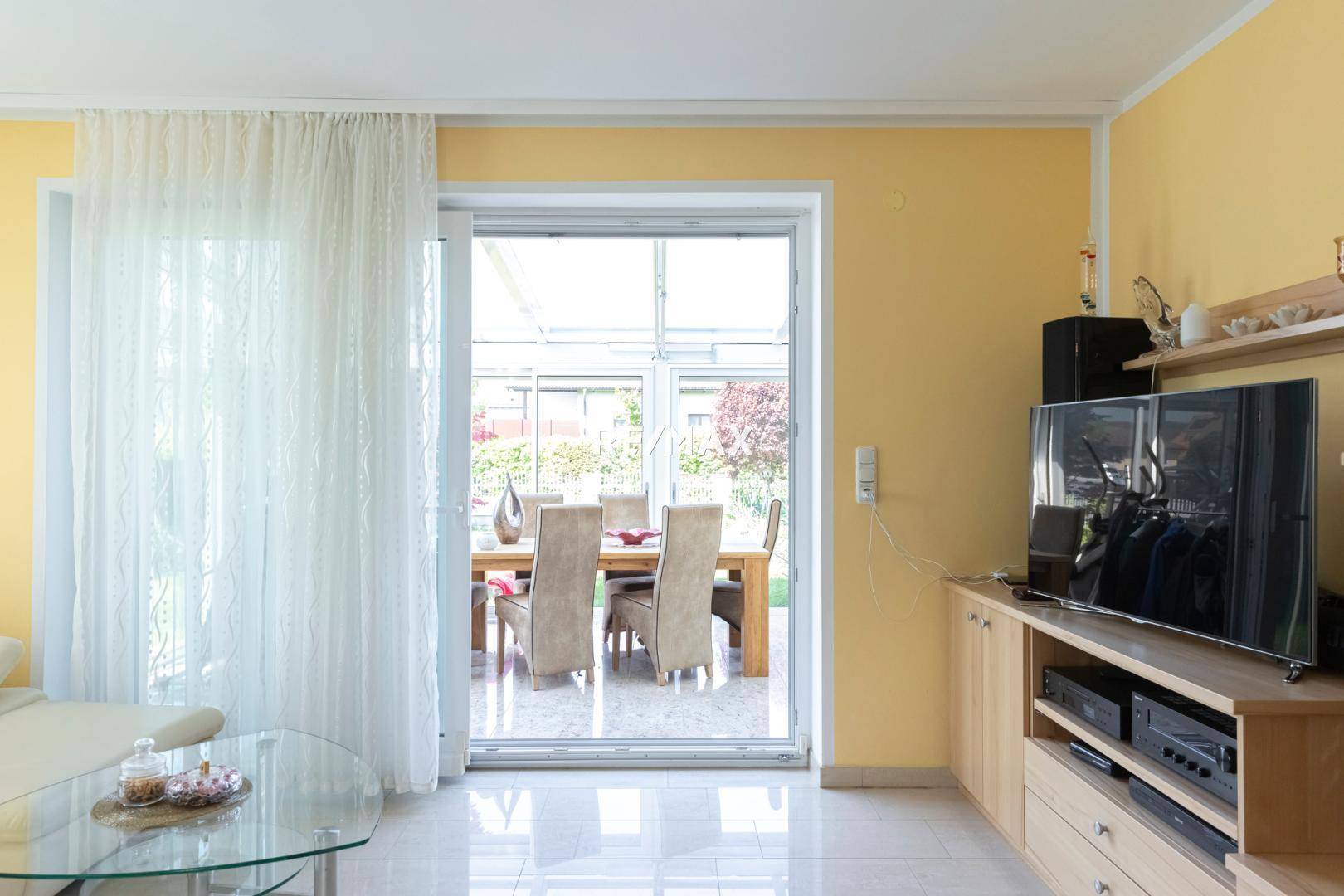 EG_Wohnzimmer_Gartenblick