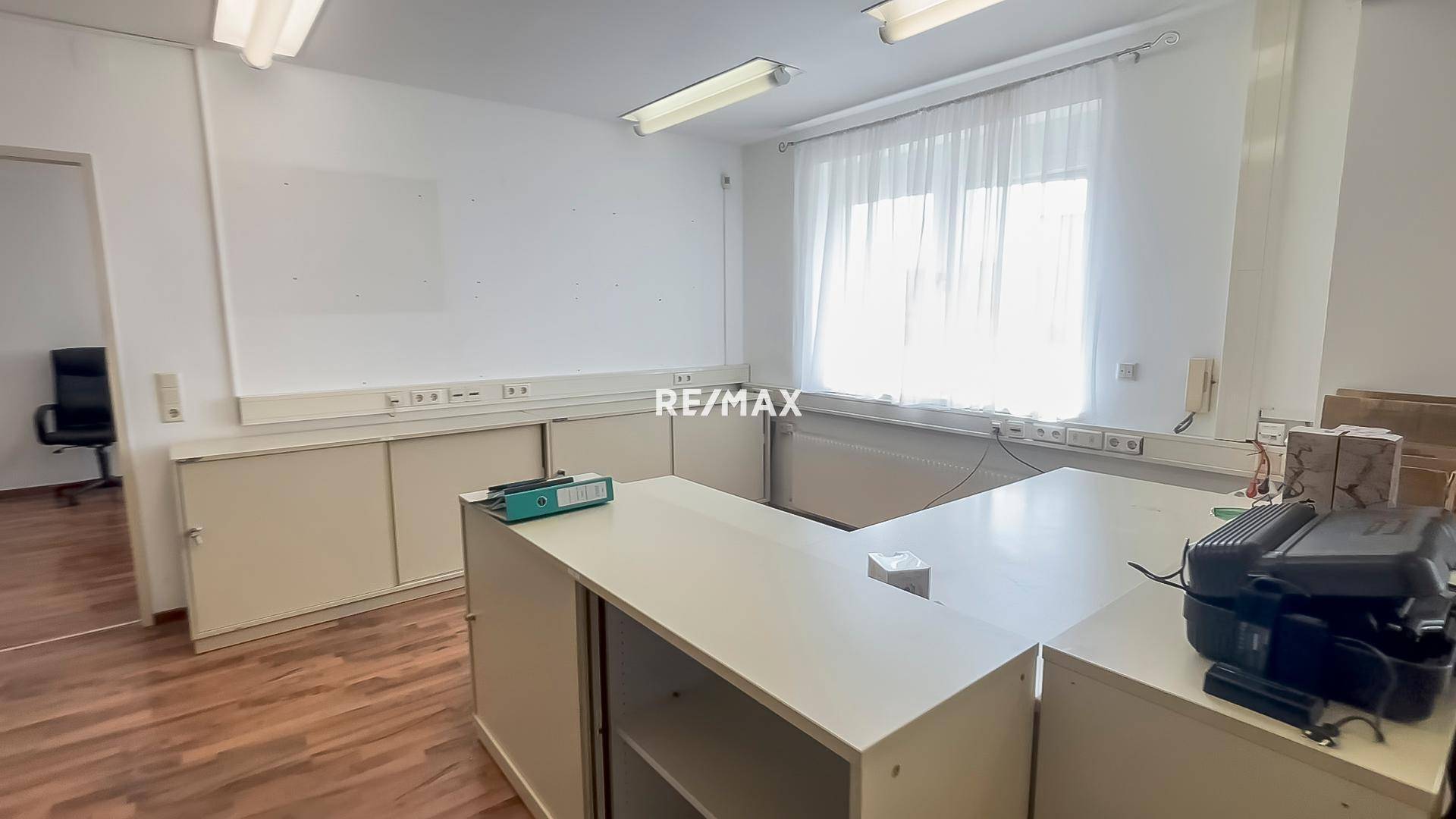 Büro3