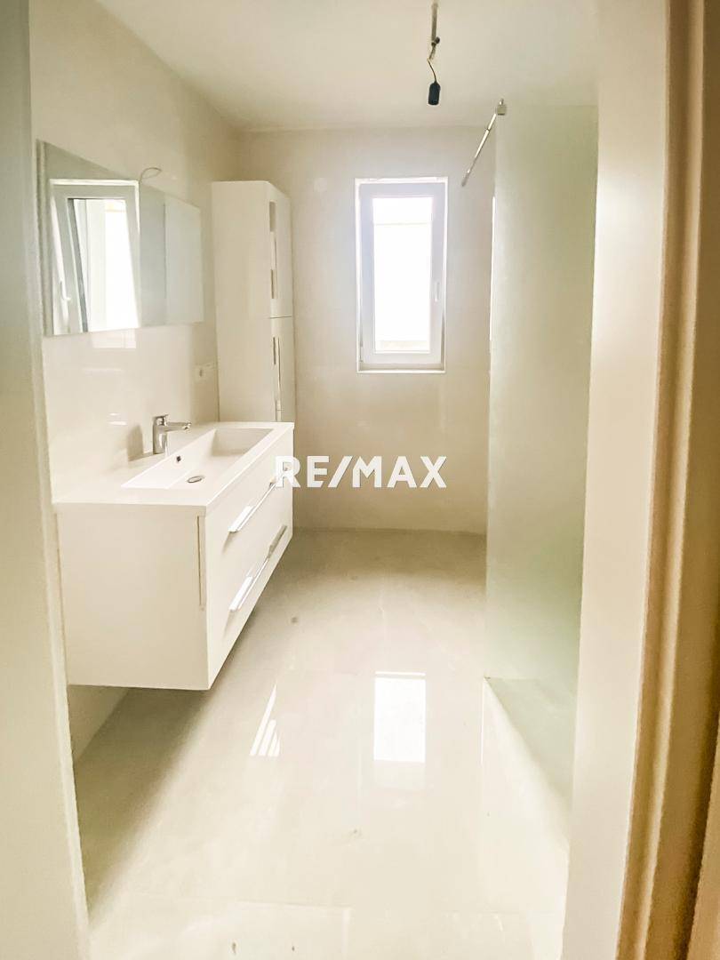Badezimmer_WC_OG