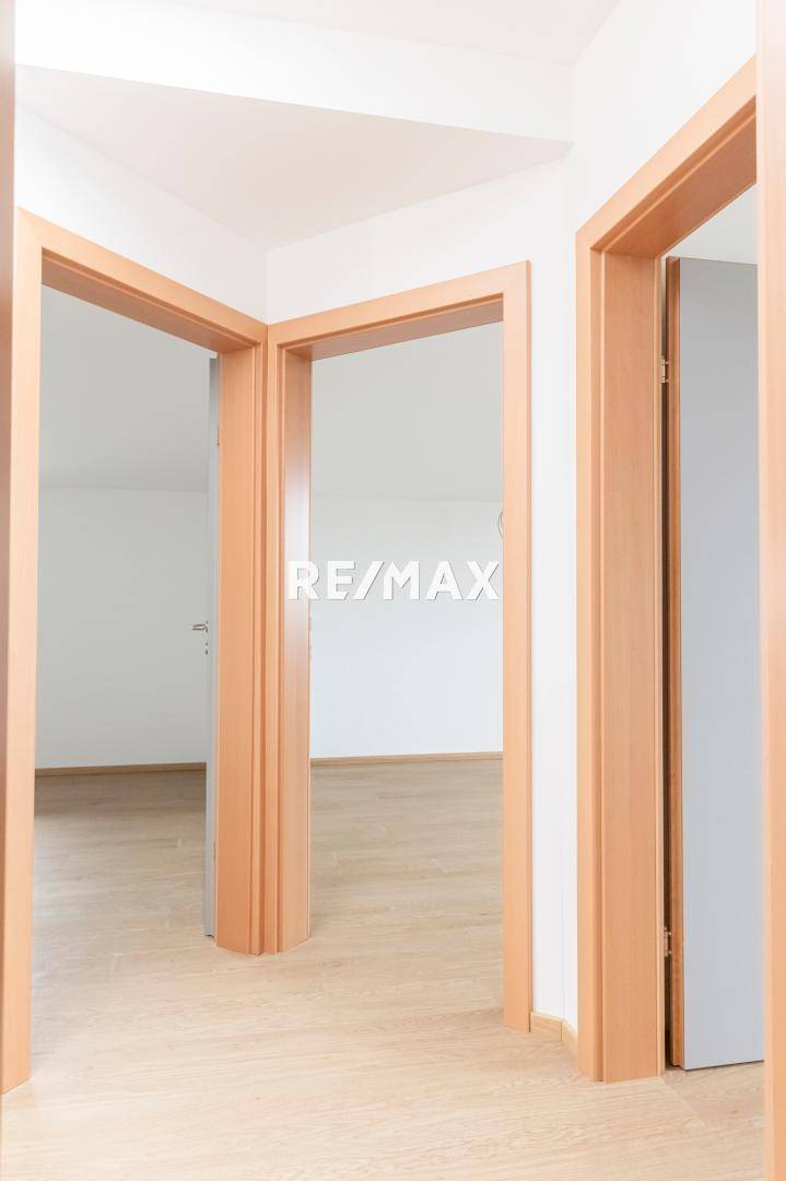 2434-2074_Zimmer zentral begehbar