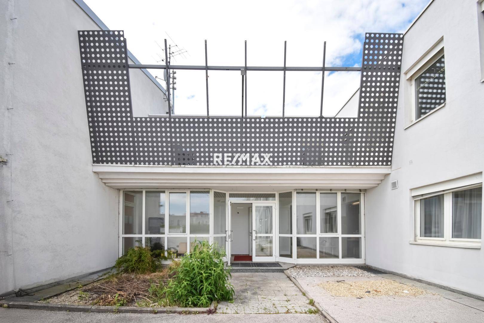 Eingangsbereich_Außenansicht