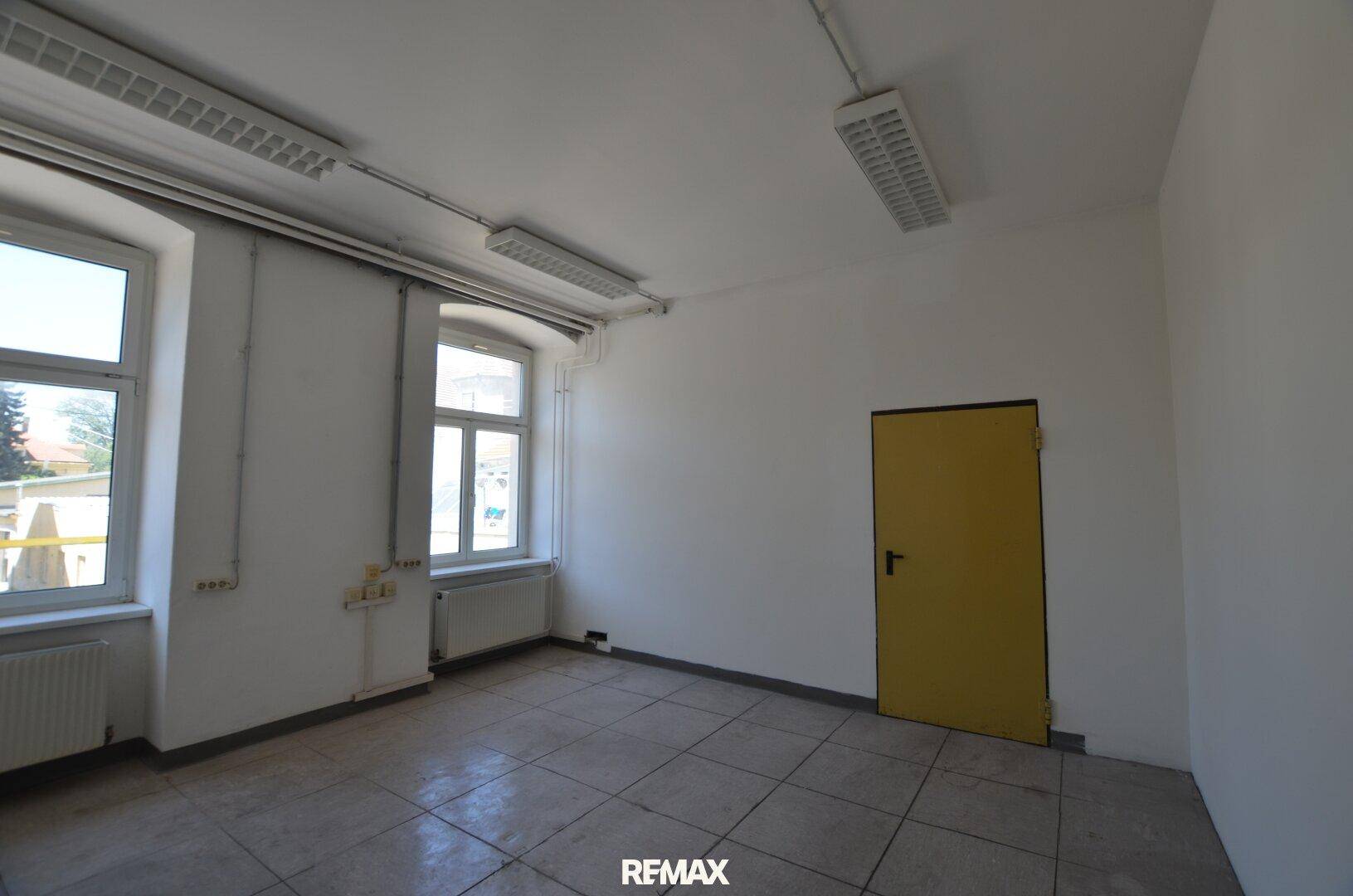 Büro oder Lager im 1. Stock - Ansicht 4