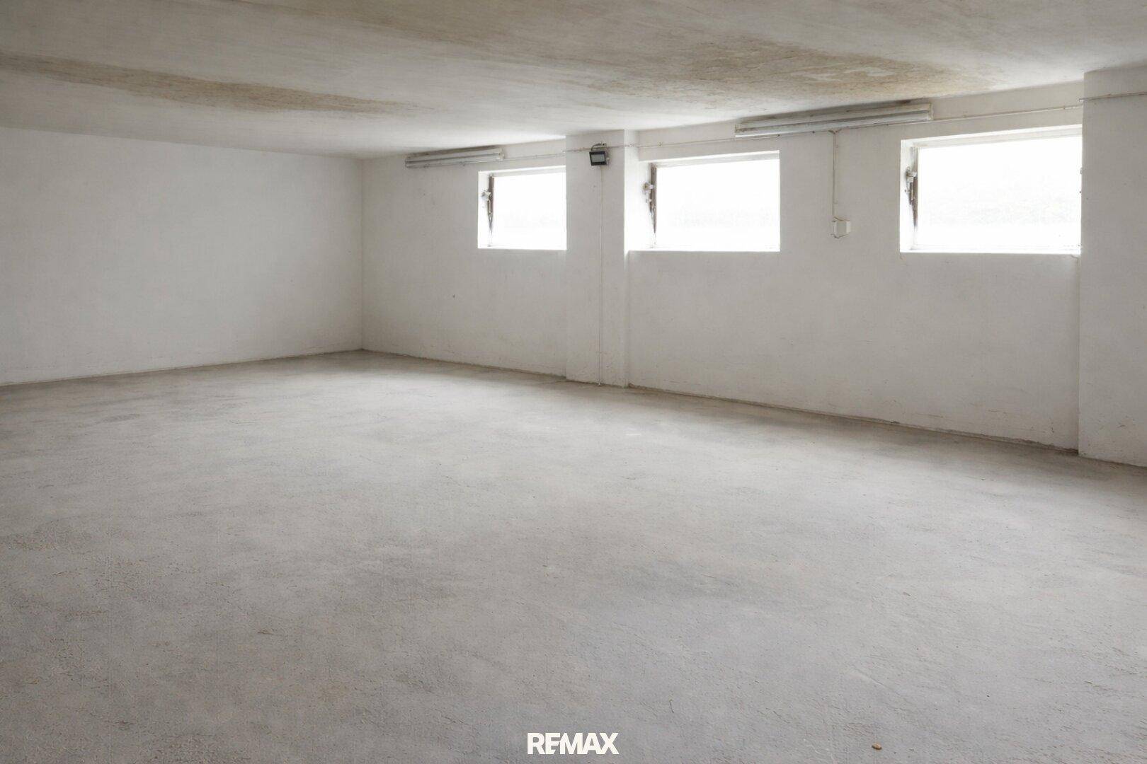 Top-Angebot: 75 m² Werkstatt mit Stellplatz in 2320 Mannswörth - nur 480 € miete! - Ansicht 2