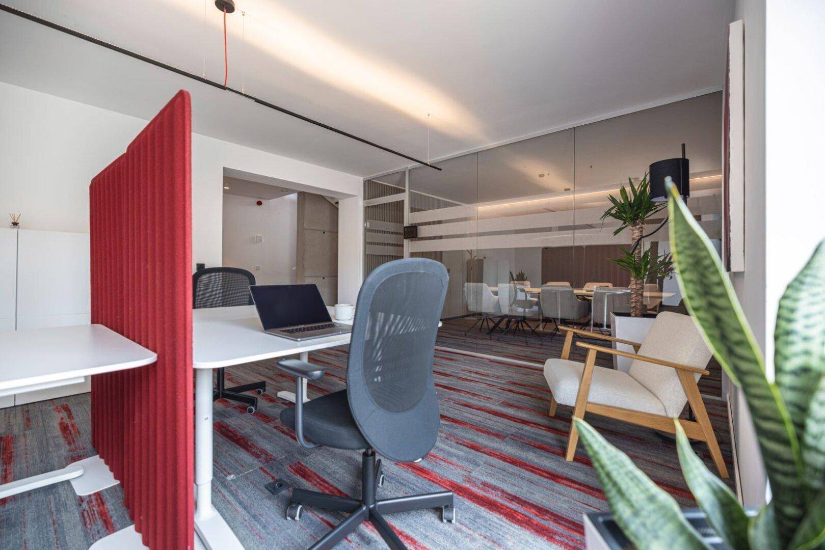 Büro KG