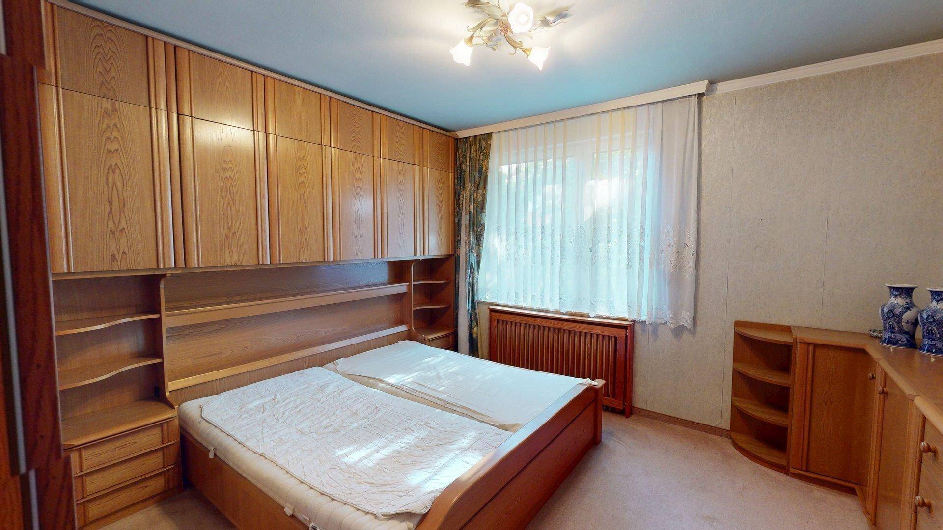 Schlafzimmer1