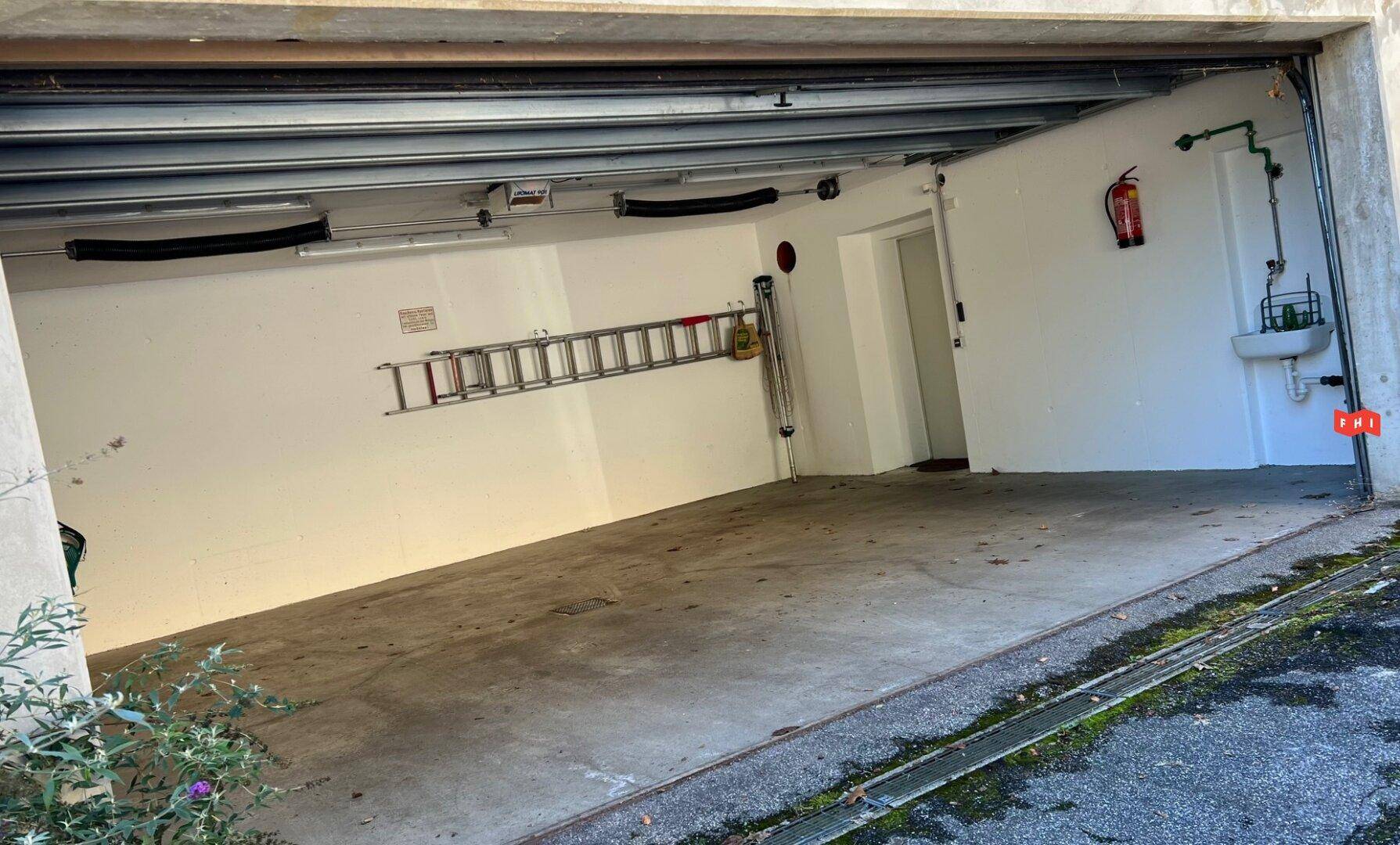 Grosse Garage