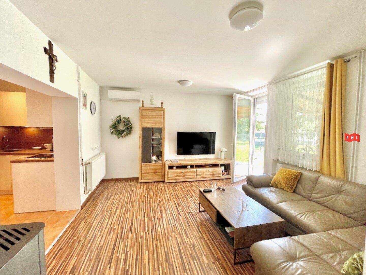 Renoviertes 3 Zimmer Haus mit Überdachter Terrasse, 2 Autoabstellplätzen &amp; Klimaanlage Nähe Stadtgrenze Wien/Groß Enzersdorf – pohled 5