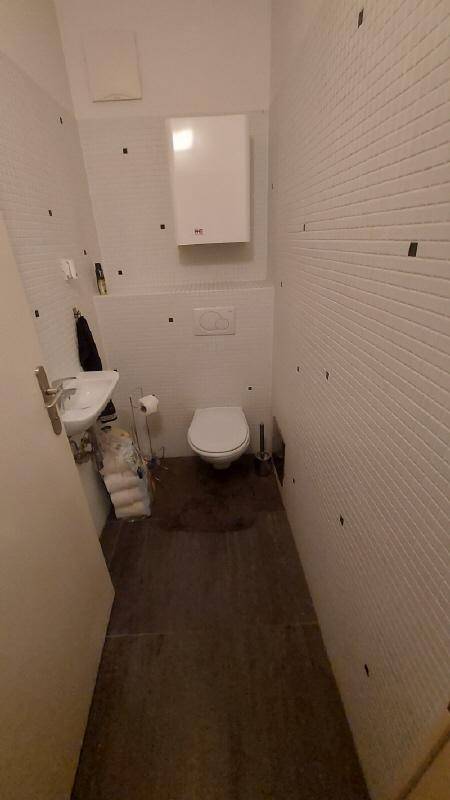 WC_20251009_174549