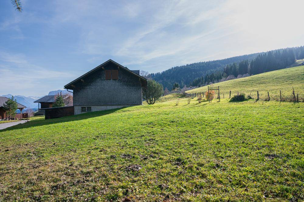 Ruhig gelegenes Grundstück mit Blick ins Grüne - Ansicht 4