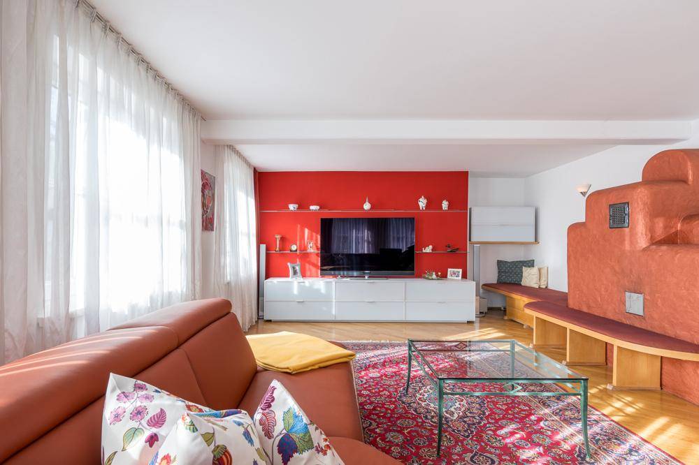 Haus mit weitläufigem Garten und Geschäftslokal - Ansicht 3