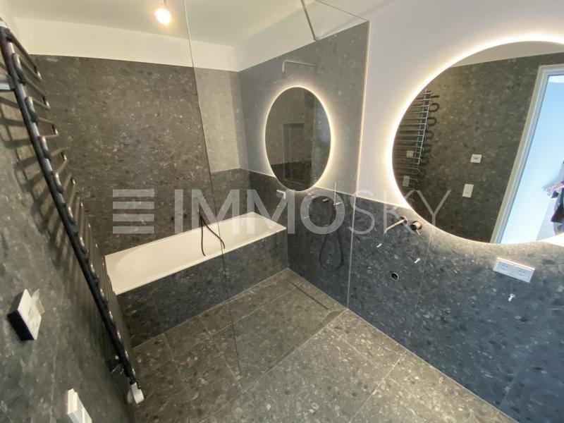 TOLLES BADEDESIGN