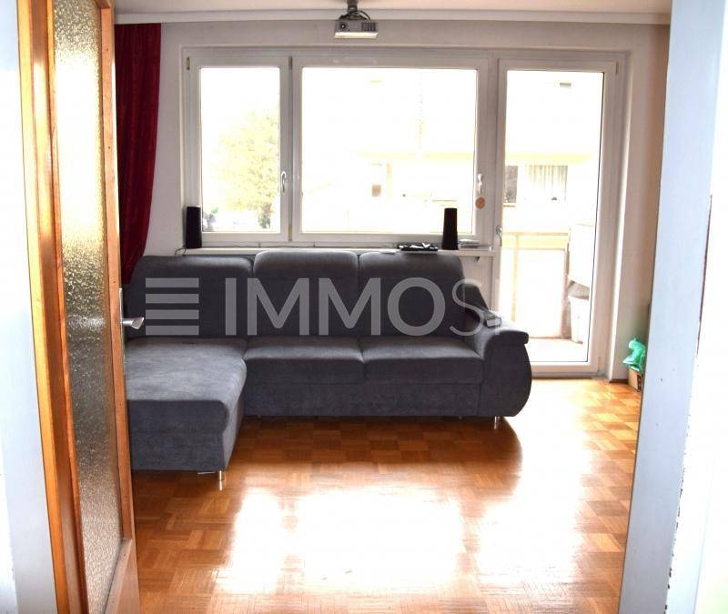 Wohn-Esszimmer zum Balkon