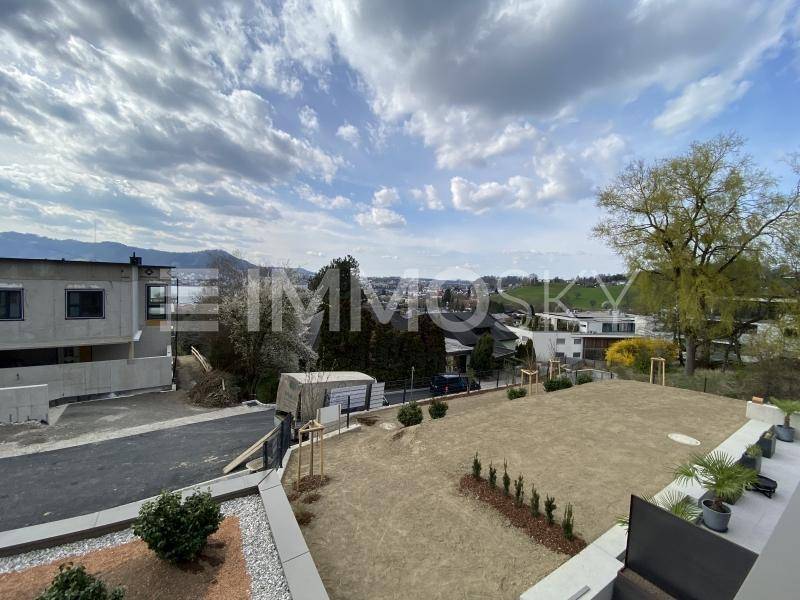 TERRASSE UND EIGENER GARTEN