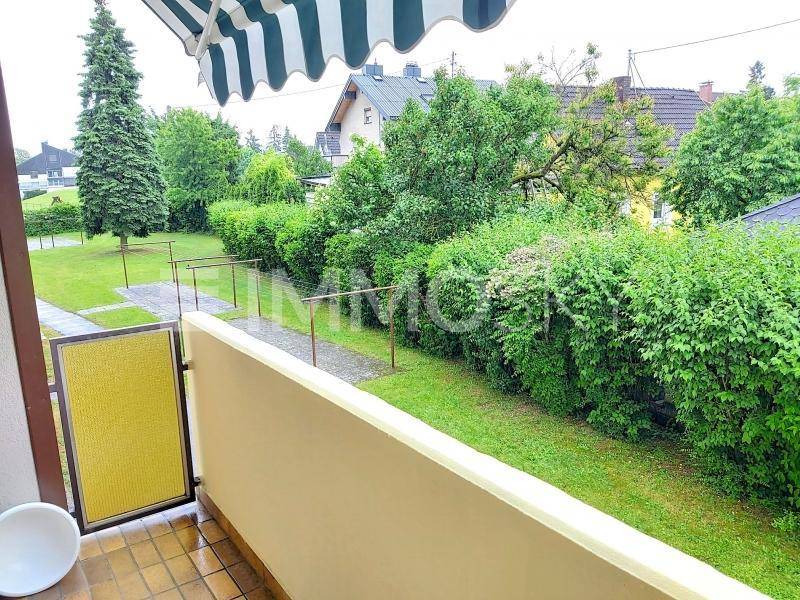 Balkon ins Grüne