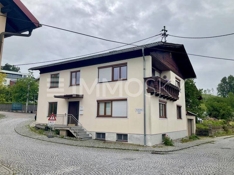 Großes Familienhaus