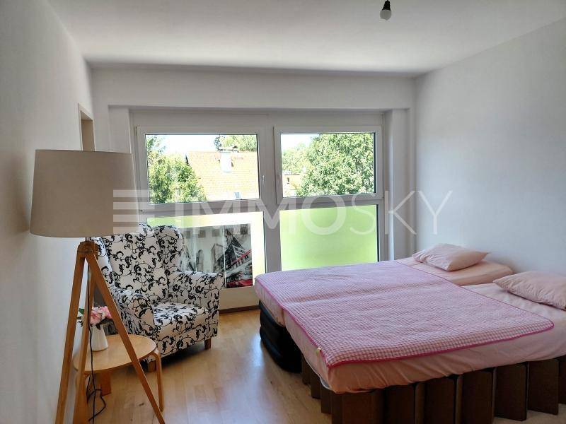 Schlafzimmer Rechts