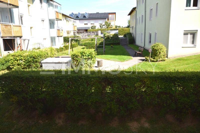 ruhiger, grüner Innenhof
