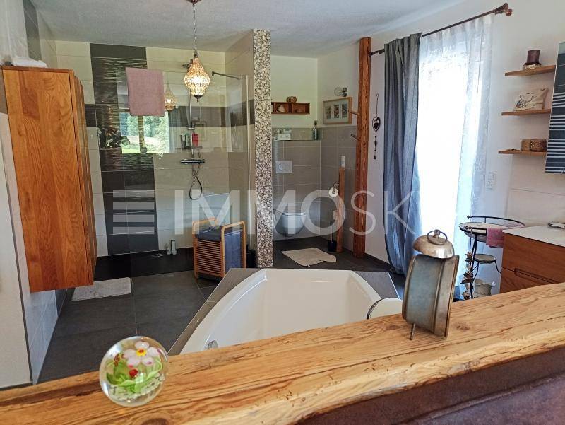 Badezimmer/Schlafzimmer KG