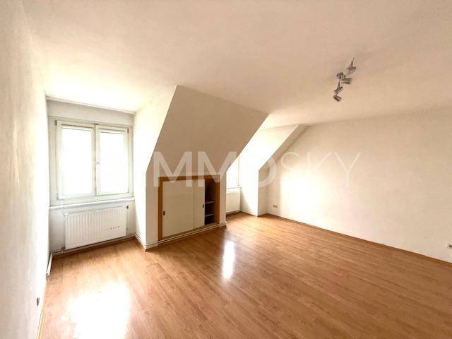 Großes Zimmer