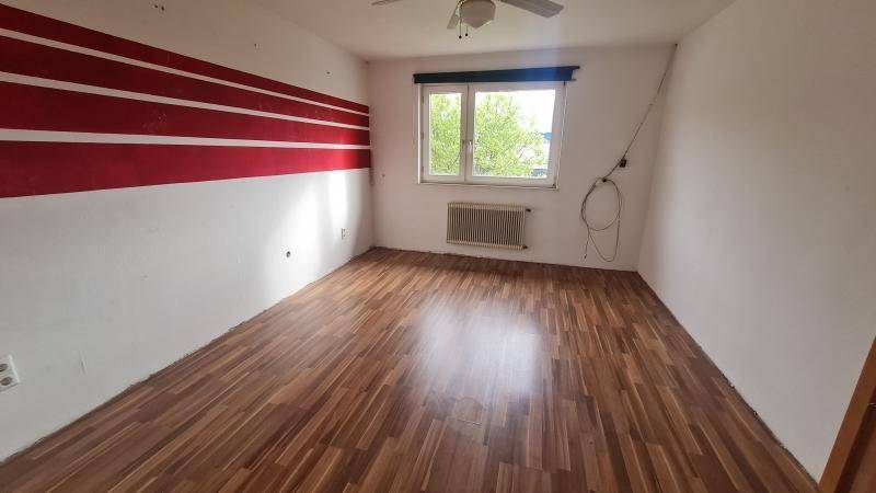Neuer Preis! Zwei Wohneinheiten mit Renovierungsbedarf! - Ansicht 5