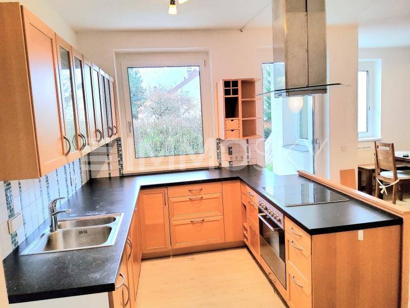 Gemütliches Eigenheim mit Garage, Top Anbindung und gewissem EXTRA!!! - Ansicht 3