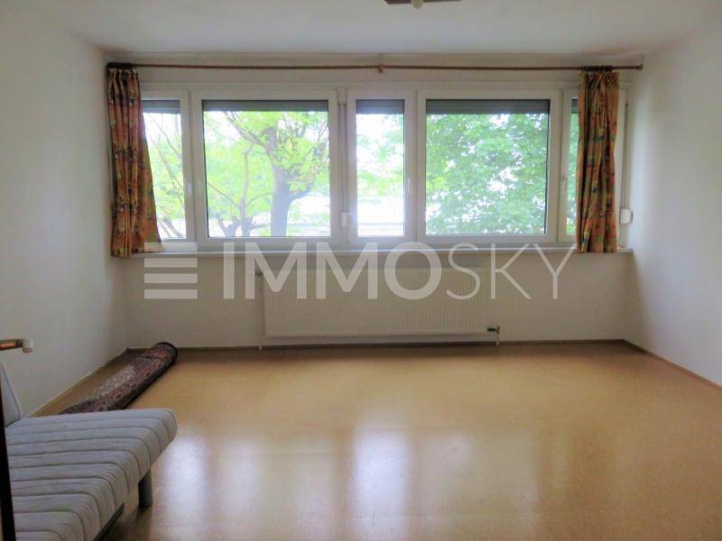 Reihenhaus mit kleinem Garten! monatlich EUR 1.600 Miete - Ansicht 5