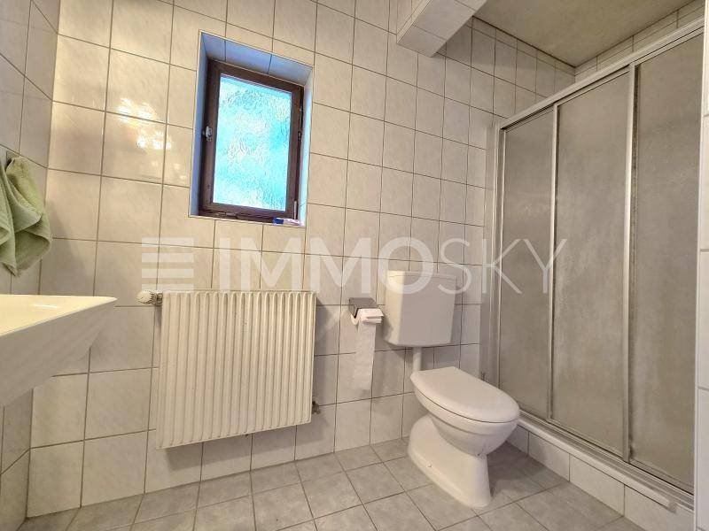 Wohnhaus für zwei Familien - Ansicht 5