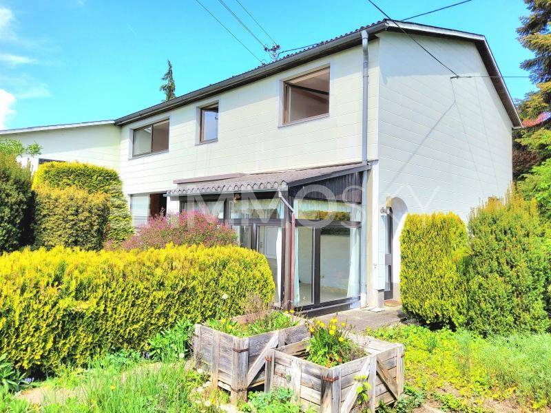 2 Familienhaus mit Garten