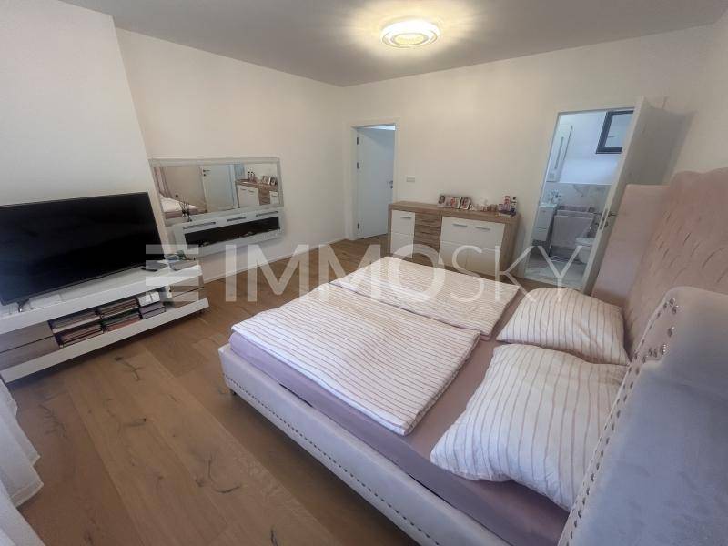 Schlafzimmer OG