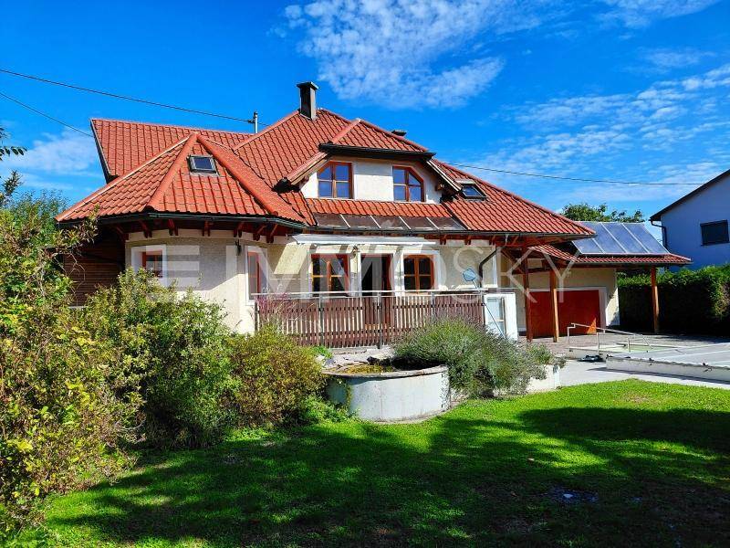 Wenn Wohnträume Realität werden- Zeitlose Residenz am Stadtrand