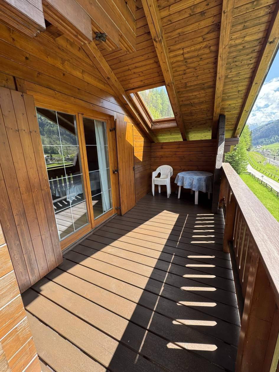 Balkon OG