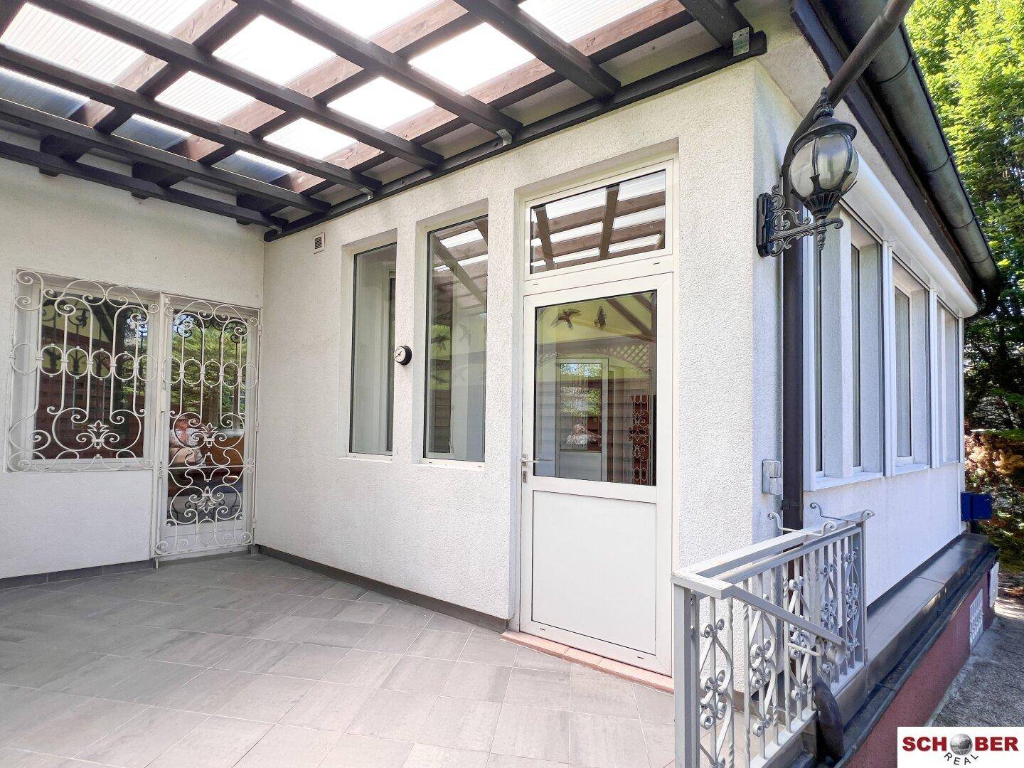 Renovierungsbedürftiges Haus mit Charme in gekuppelter Bauweise - Ansicht 2