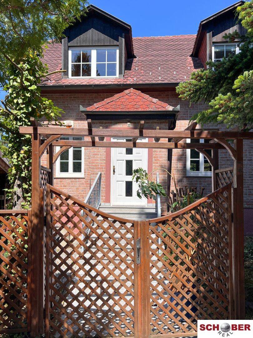 Renovierungsbedürftiges Haus mit Charme in gekuppelter Bauweise - Ansicht 5