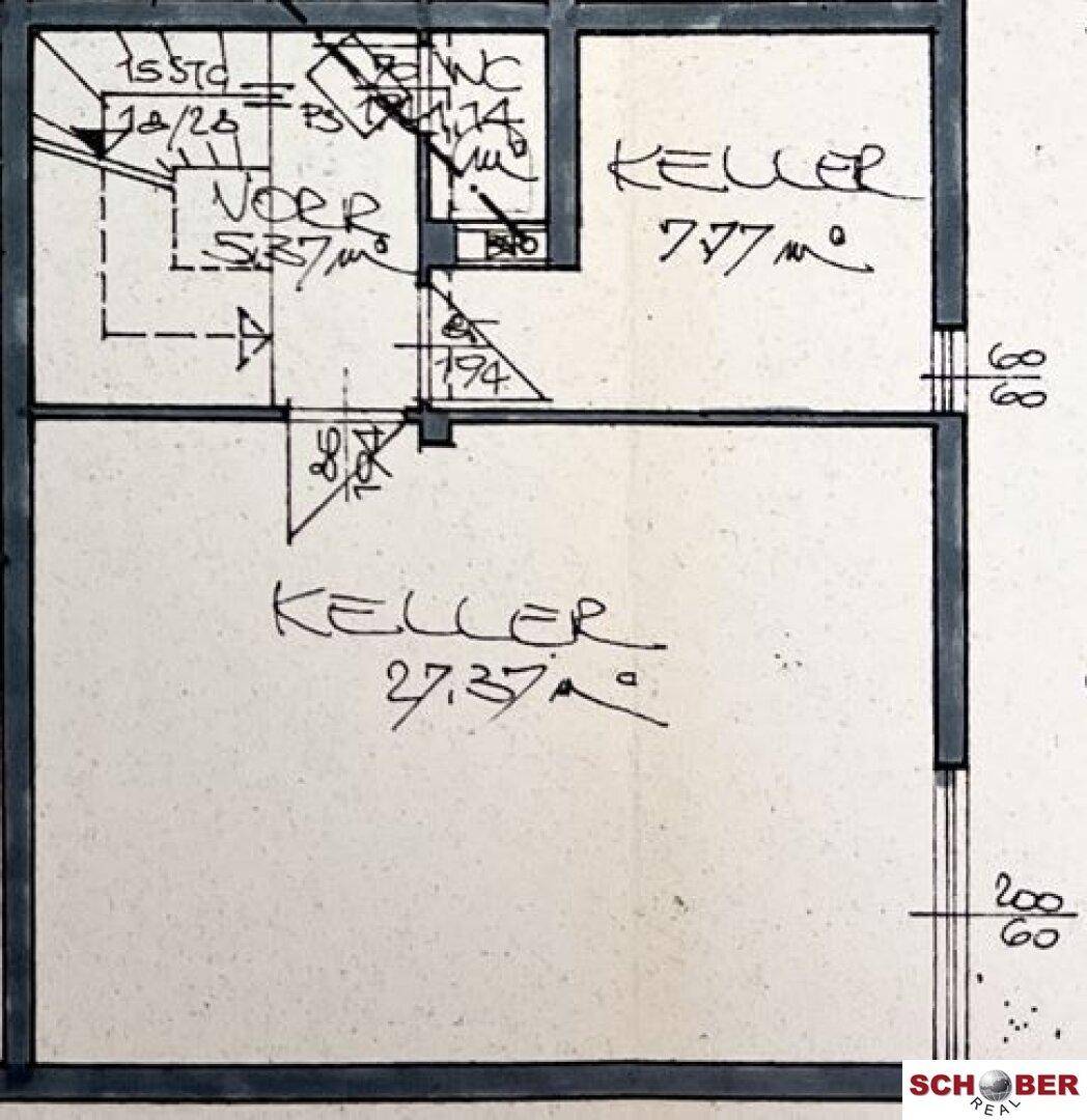 Kellergeschoss-Grundriss mit Vorraum, WC und zwei Kellerräumen, inklusive Treppenaufgang und Flächenangaben.